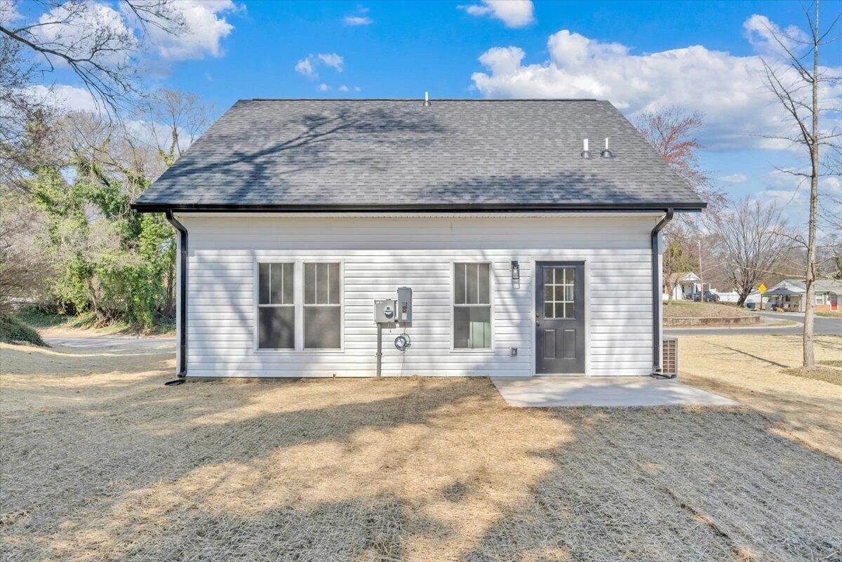 2226 Rutherford AVE NW - Photo 33