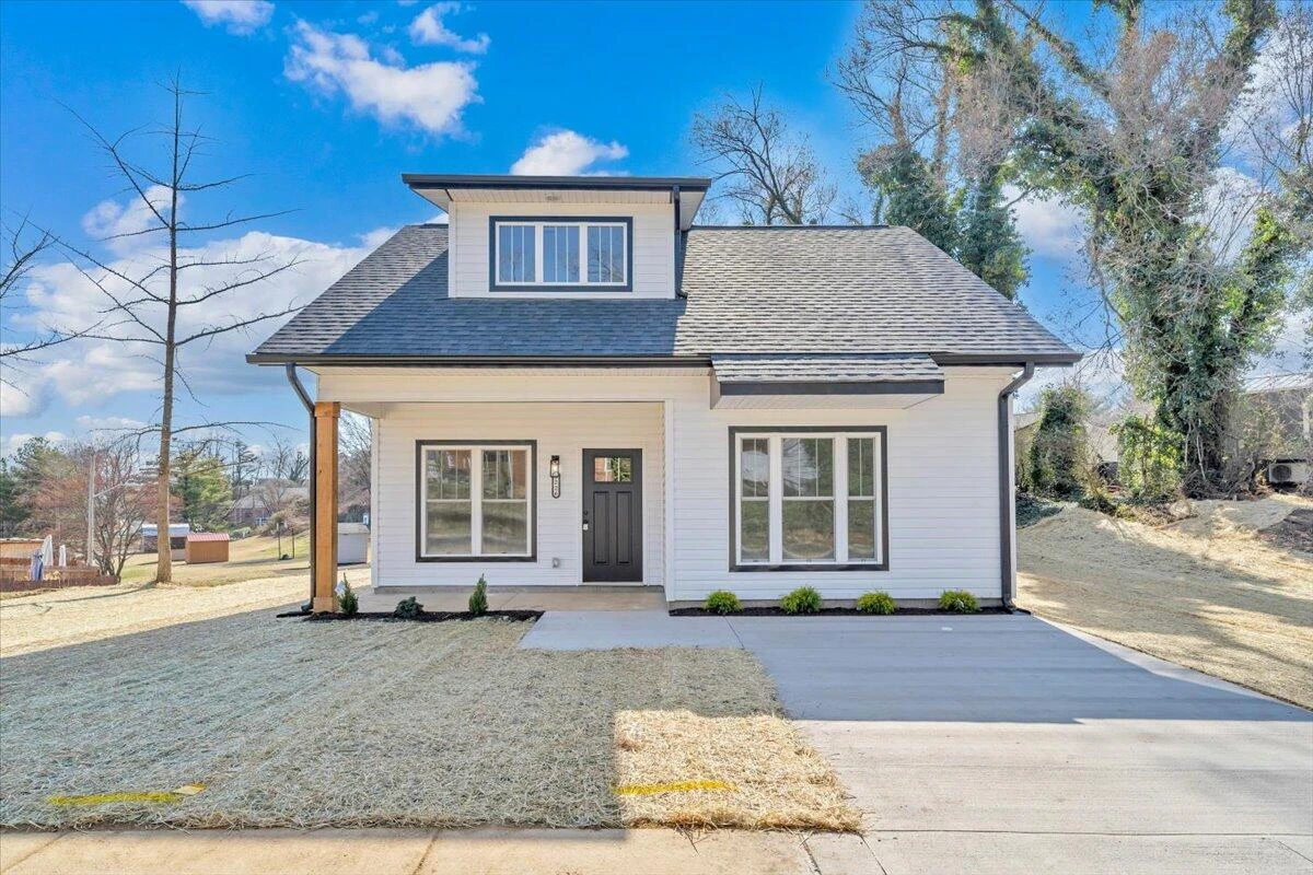 2226 Rutherford AVE NW - Photo 37