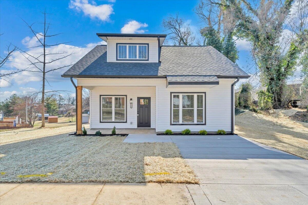 2226 Rutherford AVE NW - Photo 38