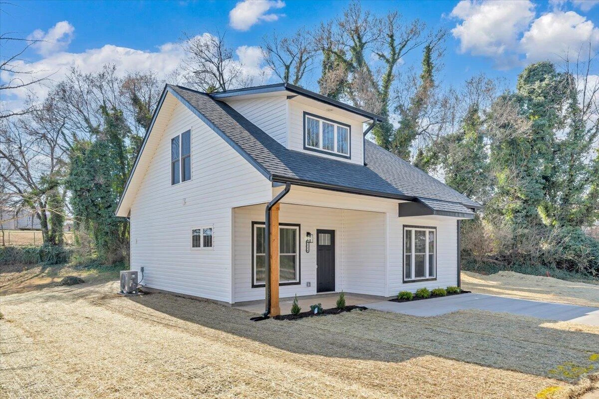 2226 Rutherford AVE NW - Photo 39