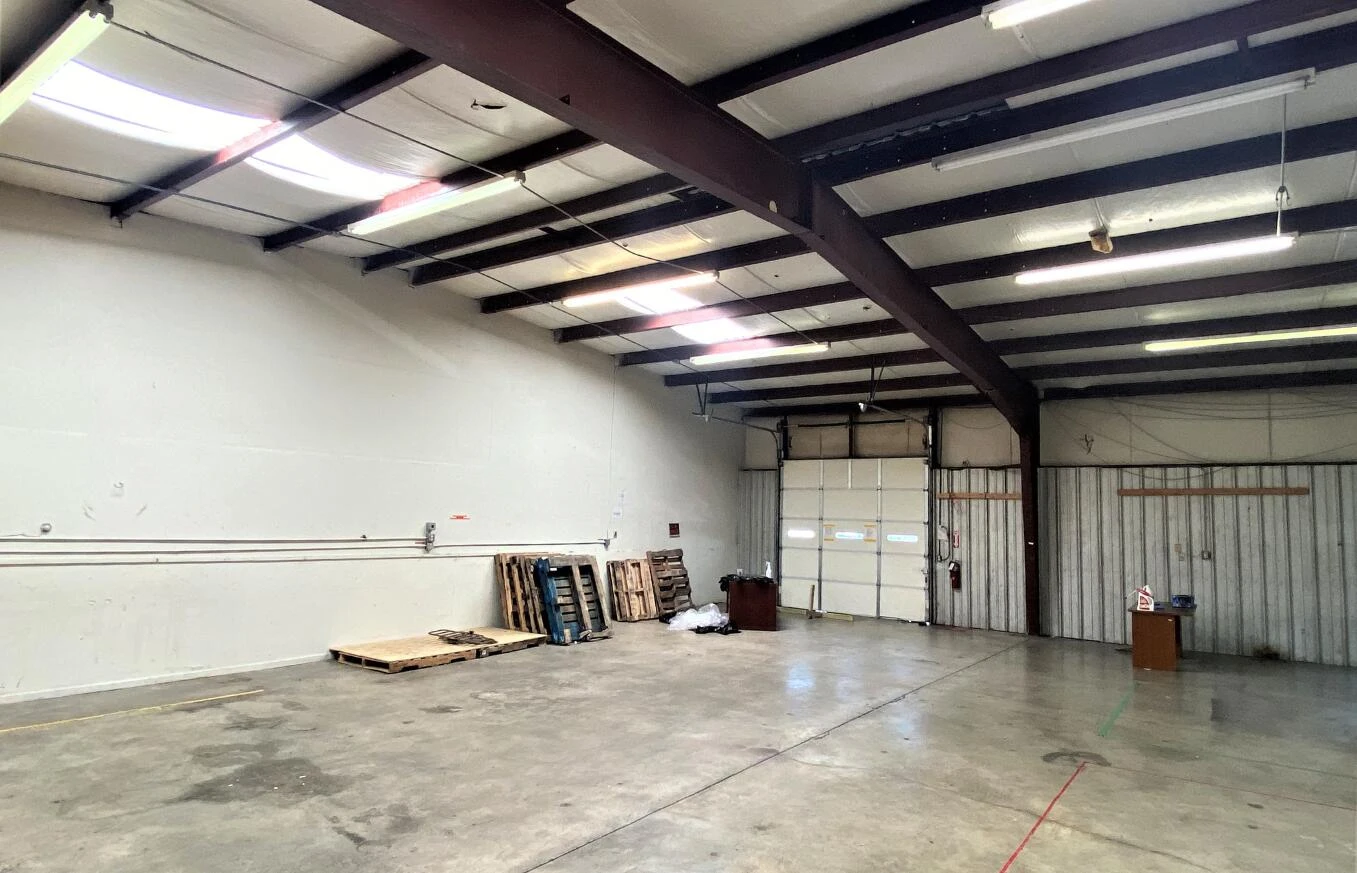 3783 Peters Creek RD - Photo 10