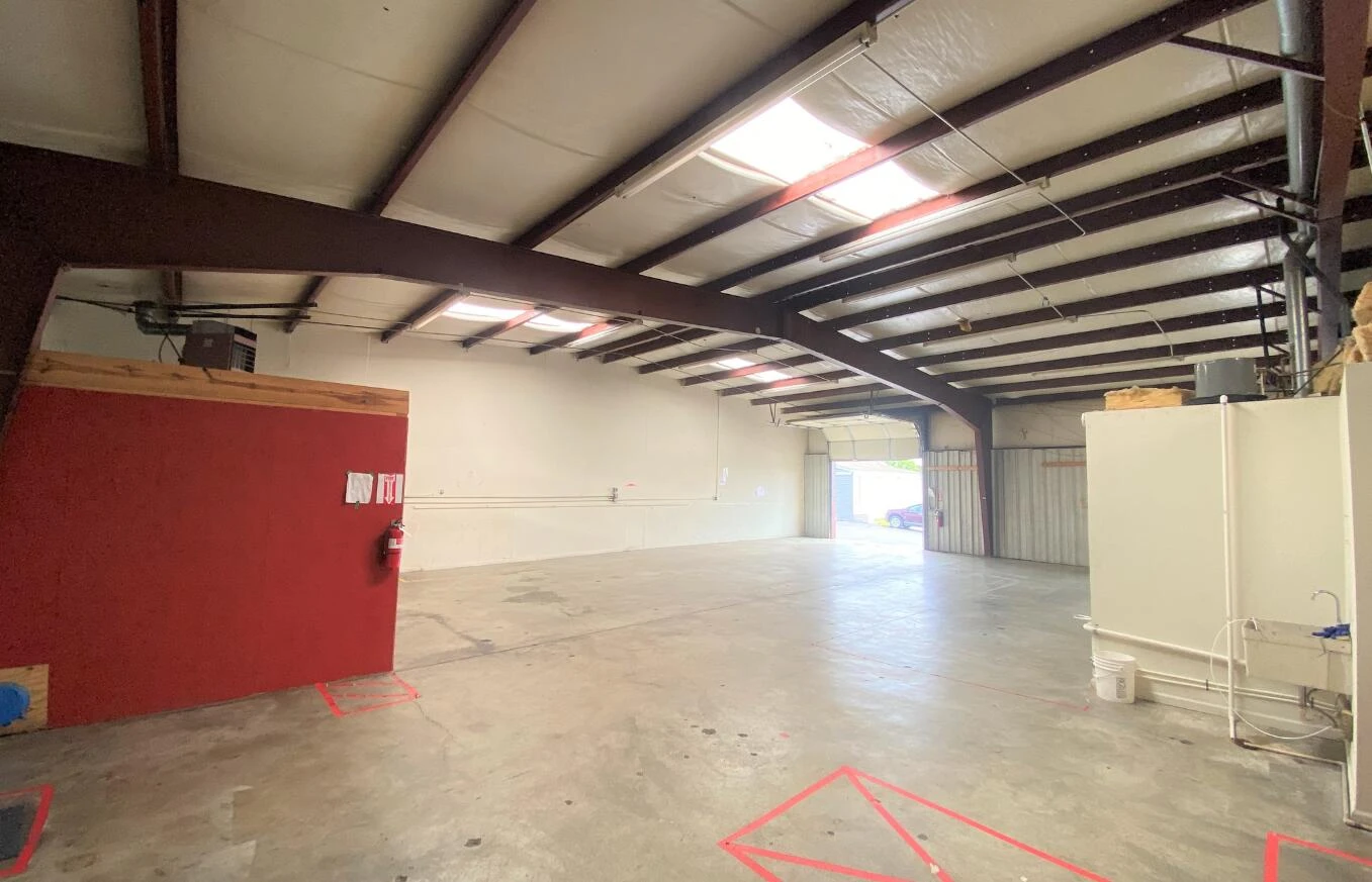 3783 Peters Creek RD - Photo 11
