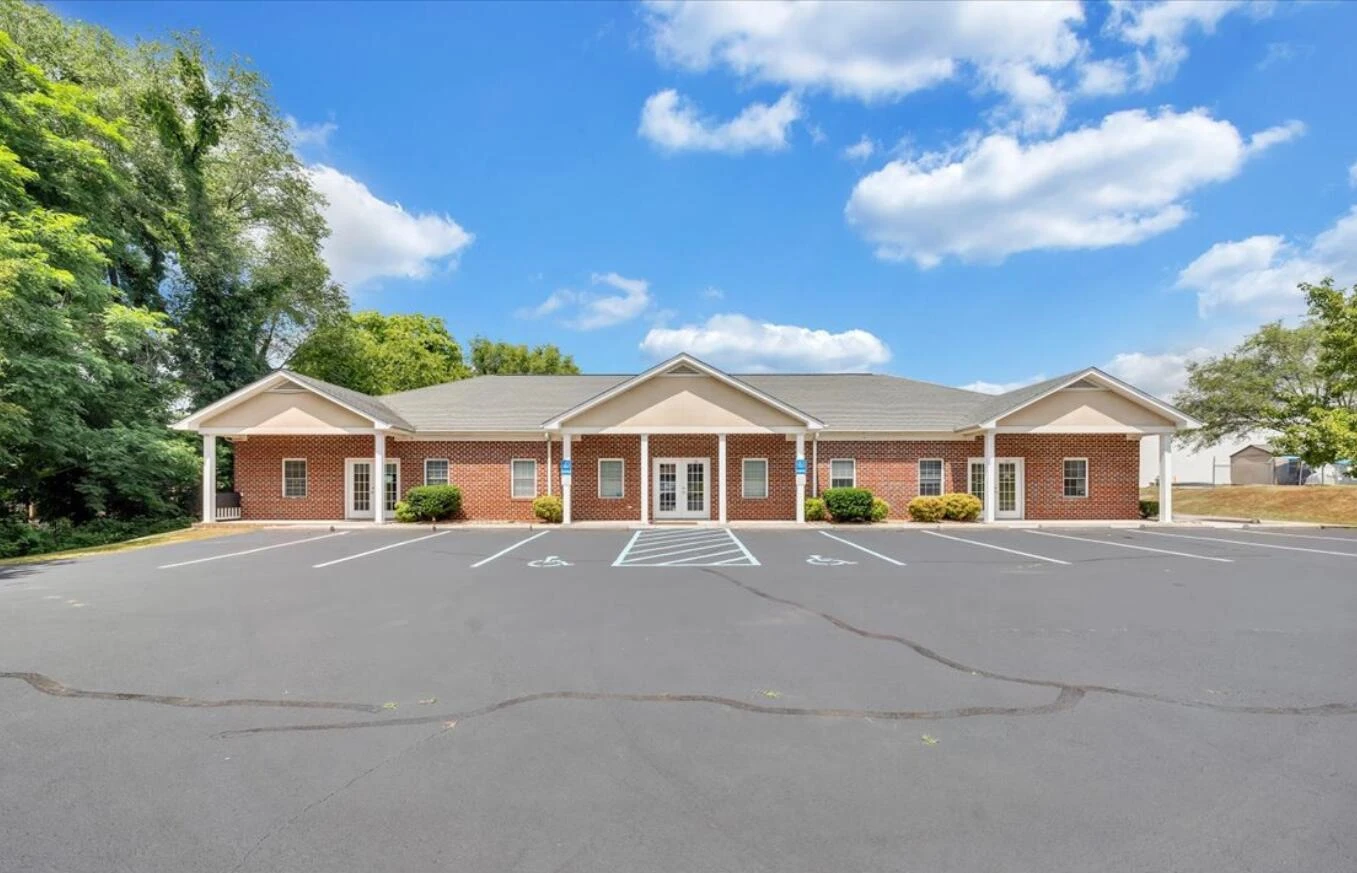 1101 Electric RD - Photo 2