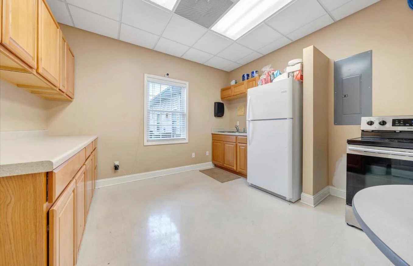 1101 Electric RD - Photo 8