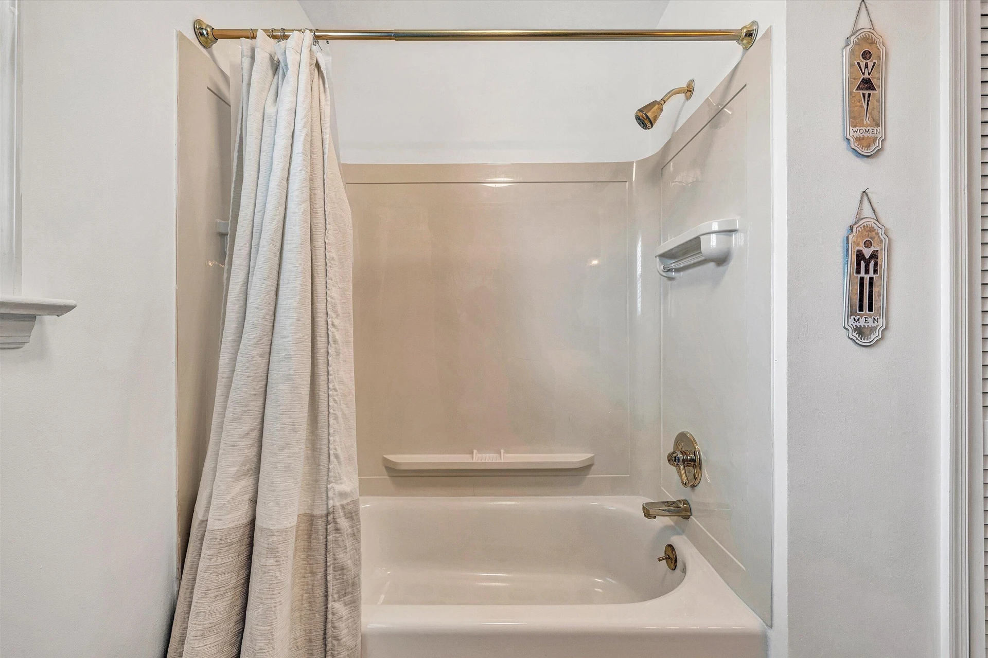 1813 Cambridge DR - Photo 20