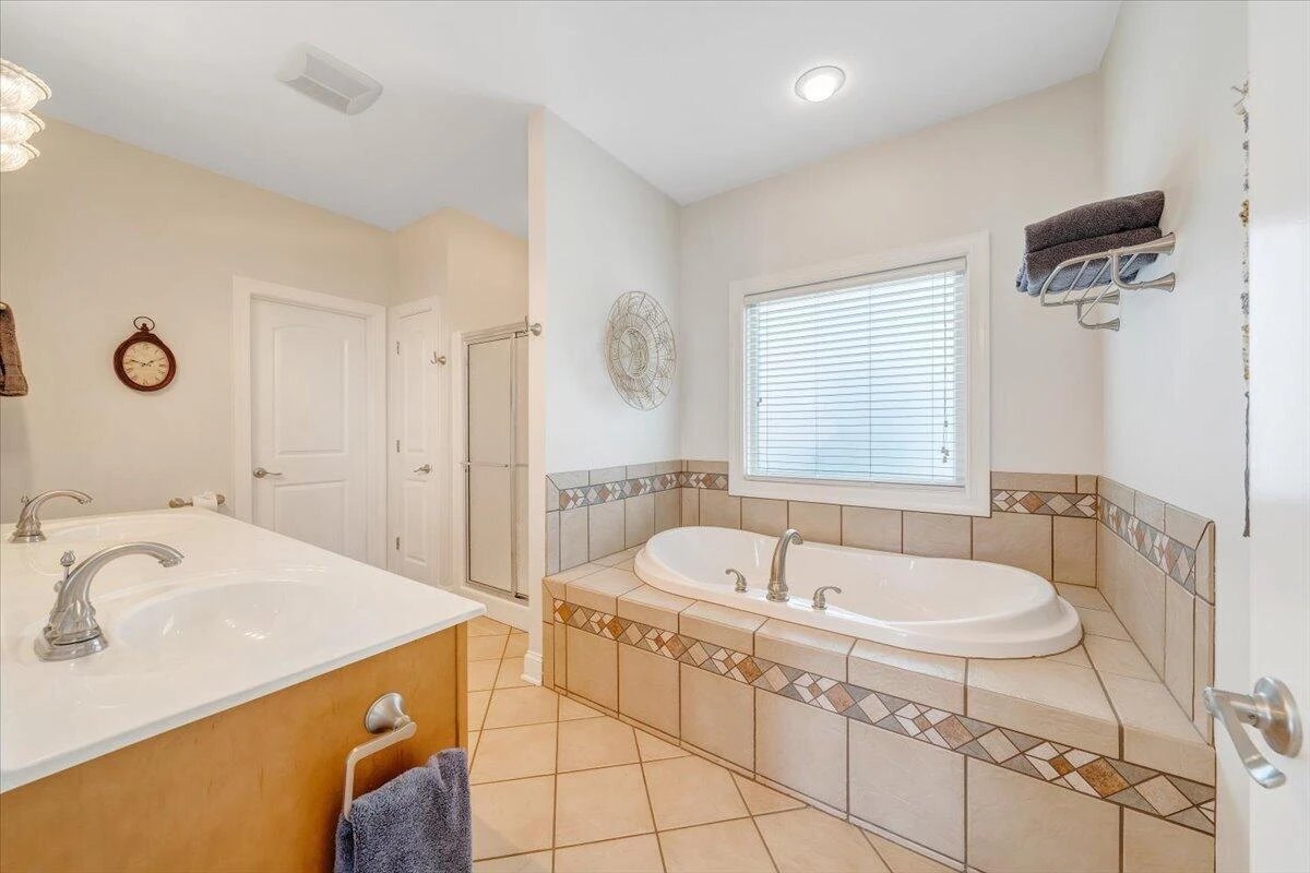 390 Stoneledge DR - Photo 54