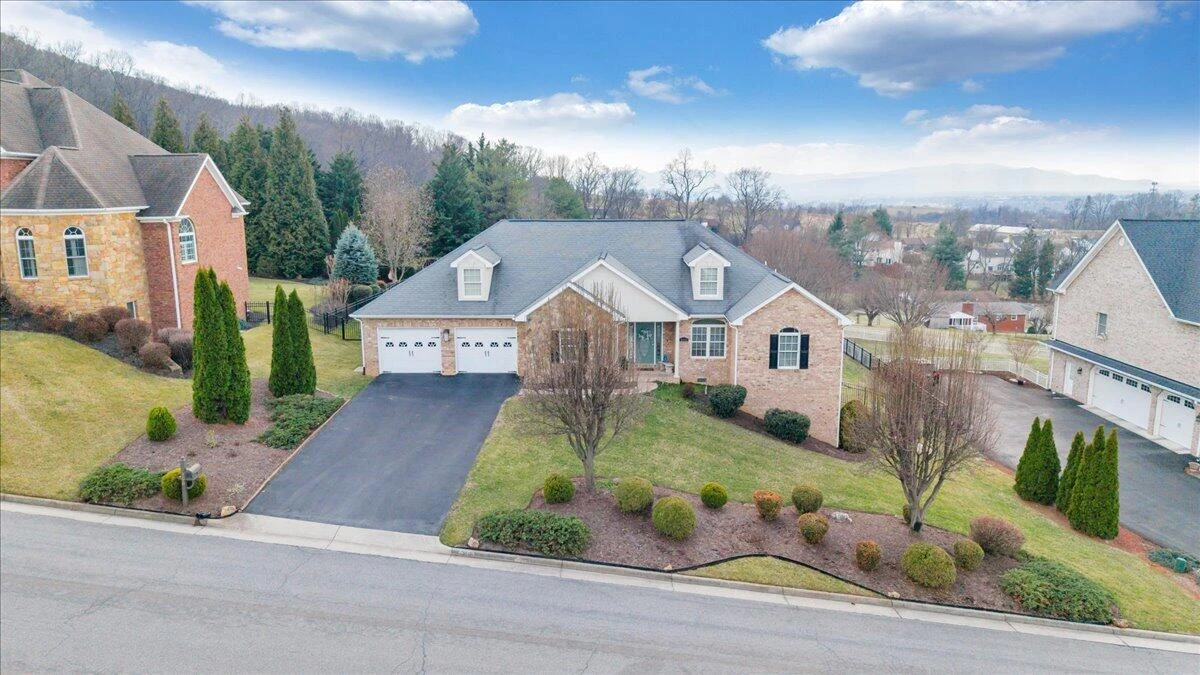 390 Stoneledge DR - Photo 88
