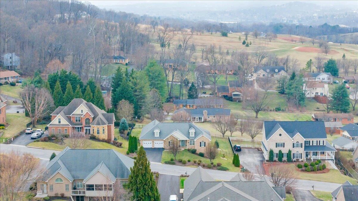 390 Stoneledge DR - Photo 91