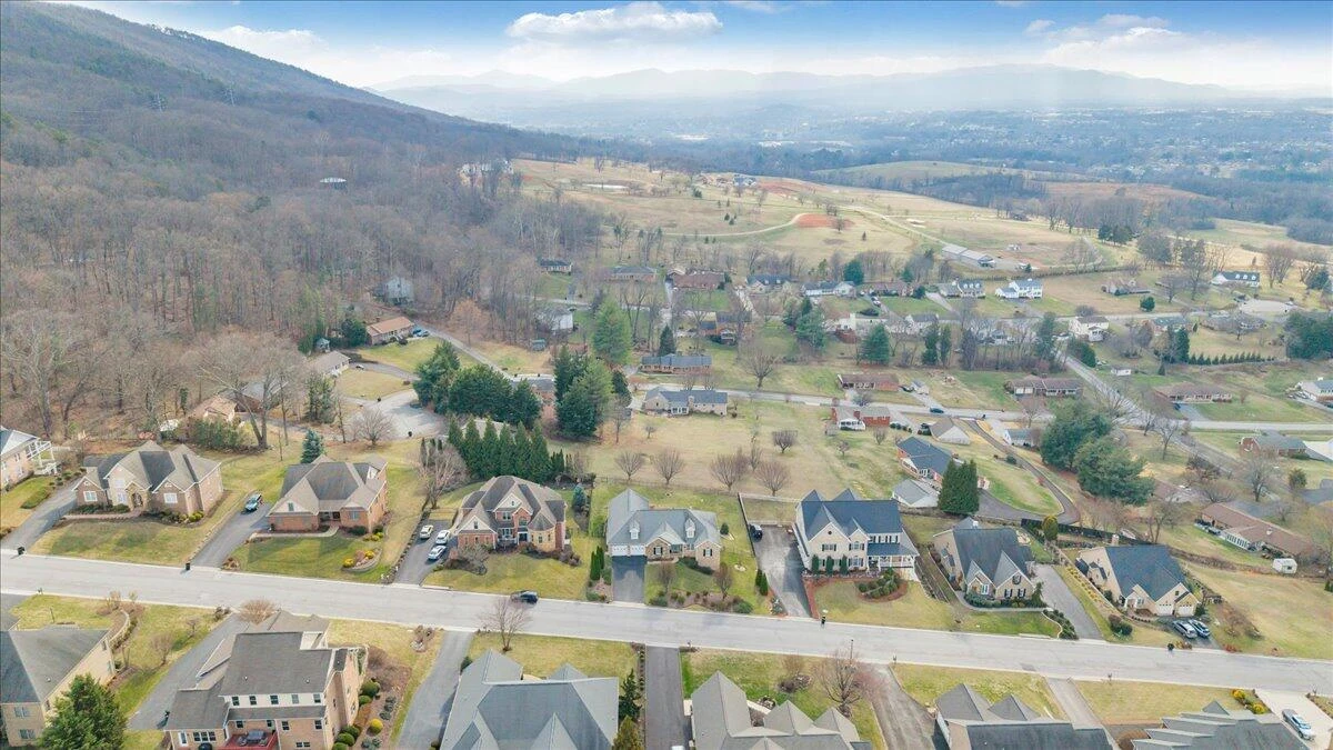390 Stoneledge DR - Photo 93