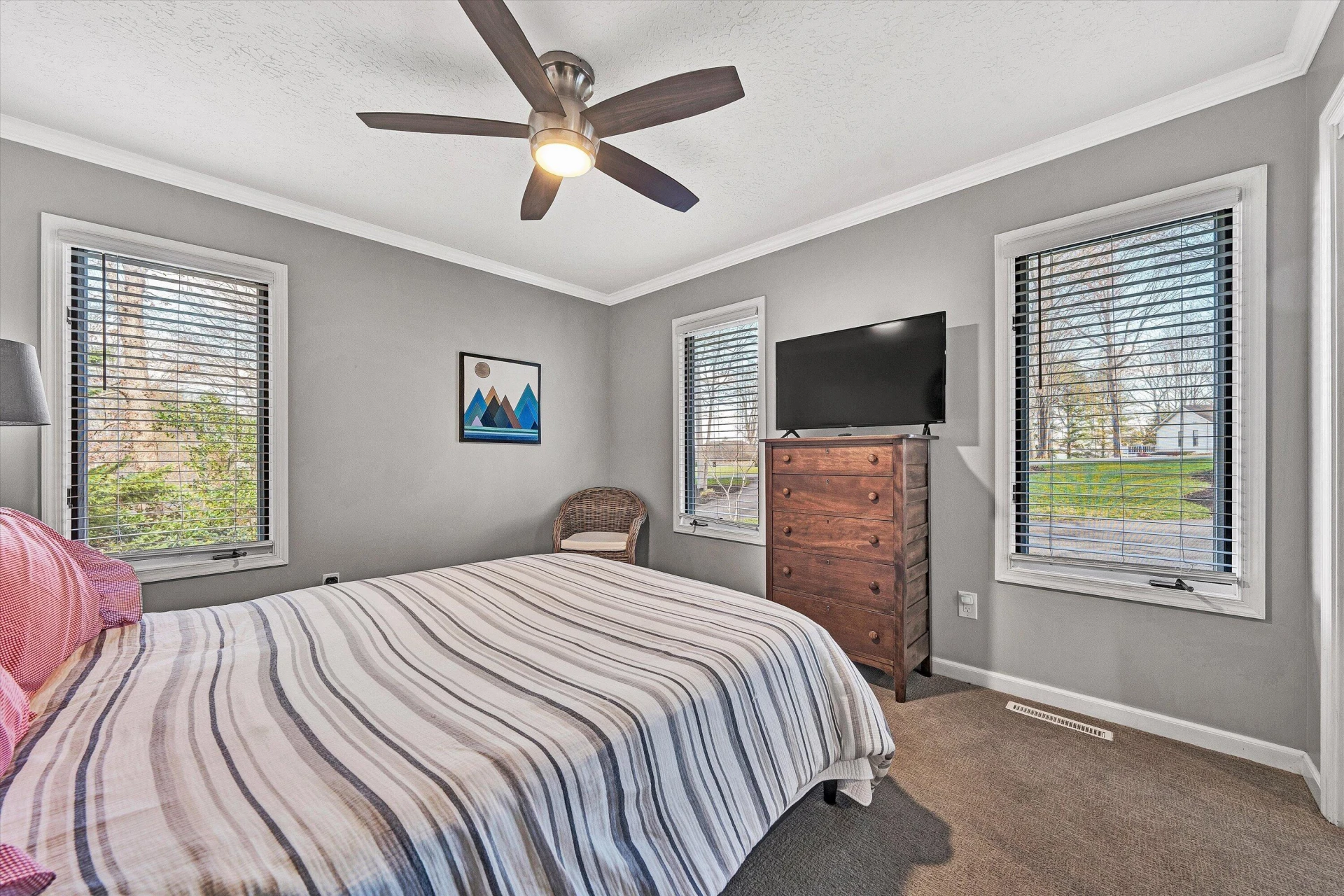 385 Cross Harbor DR - Photo 24