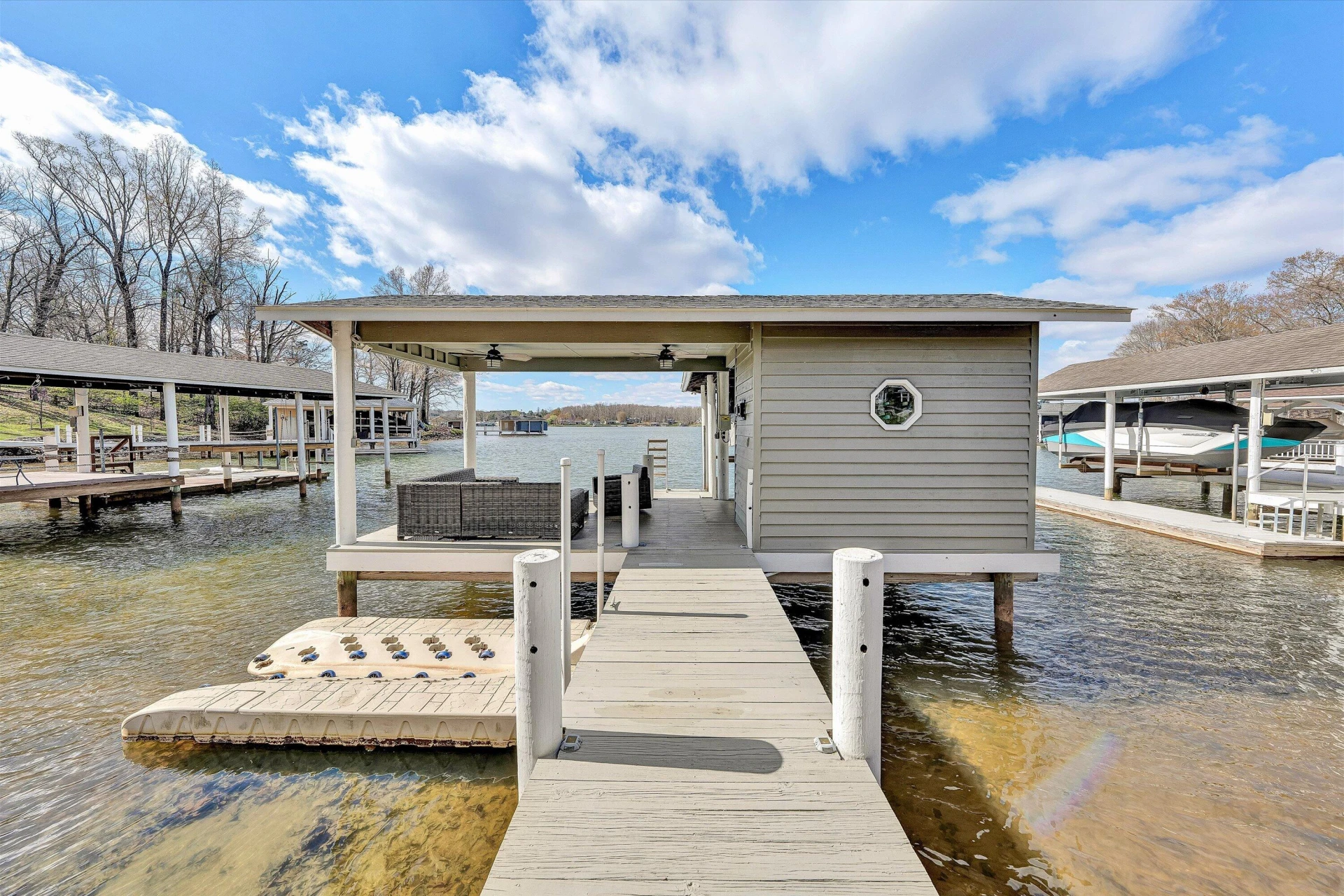 385 Cross Harbor DR - Photo 47