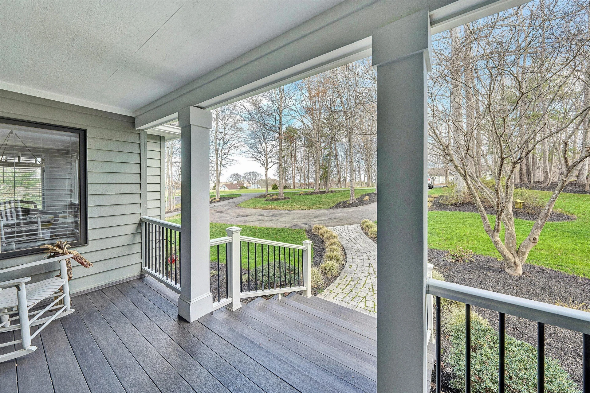 385 Cross Harbor DR - Photo 7