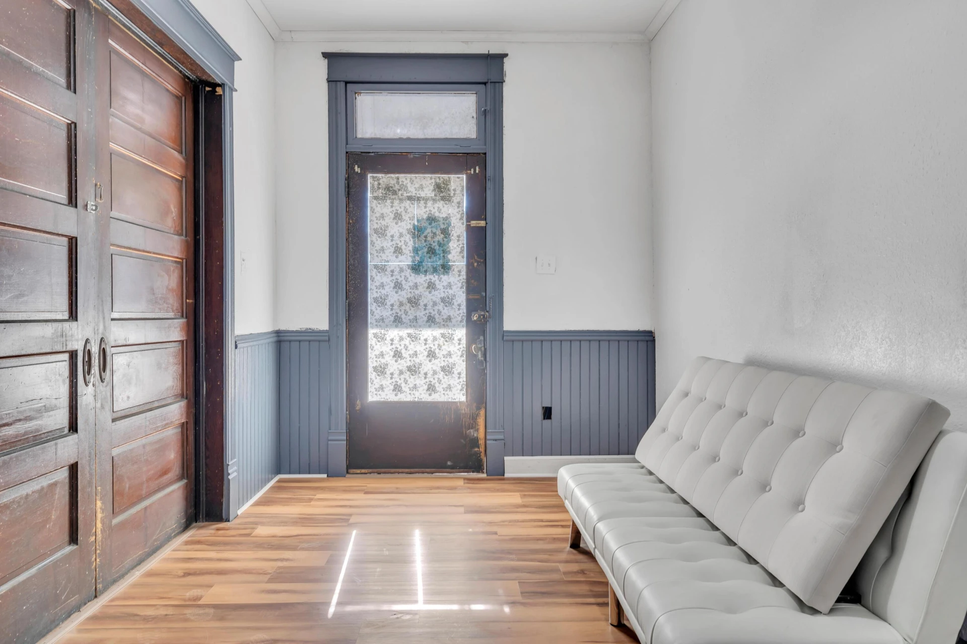 105 N Lexington AVE - Photo 3