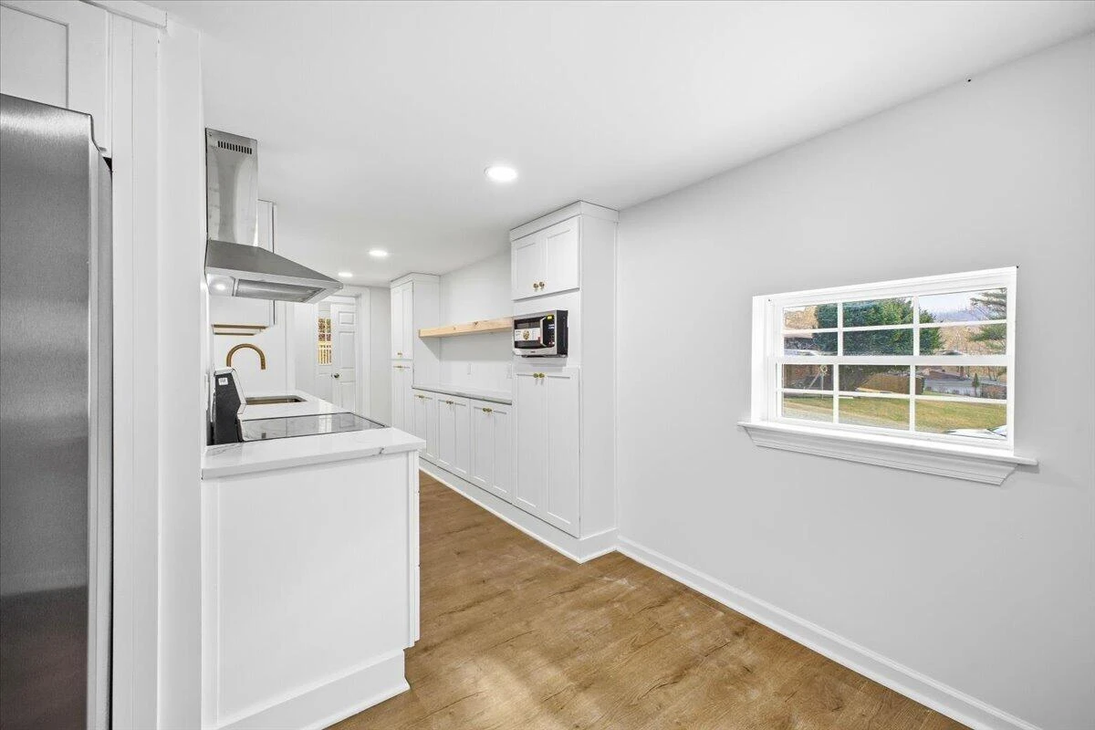 7202 Merriman RD - Photo 18