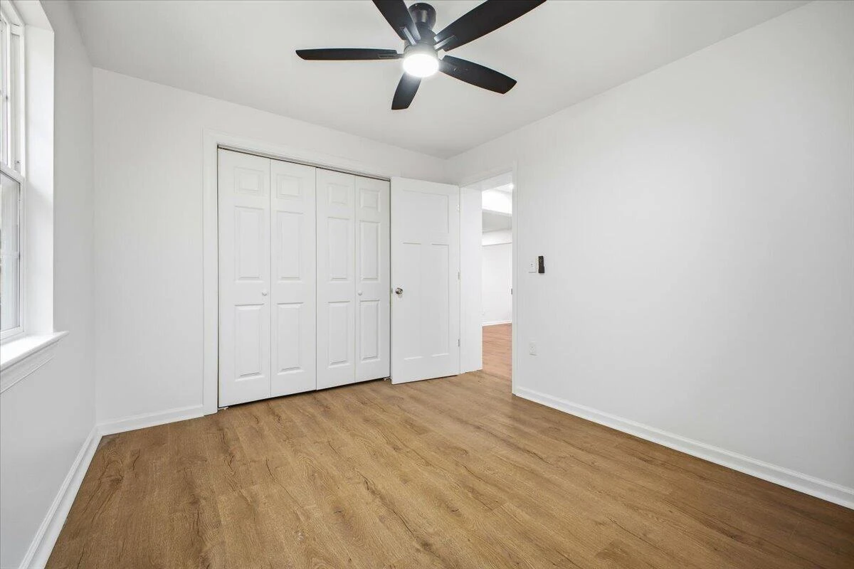 7202 Merriman RD - Photo 32