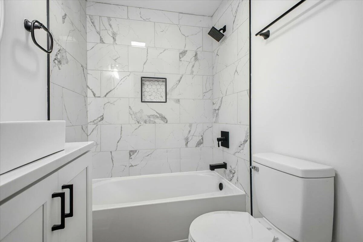 7202 Merriman RD - Photo 33