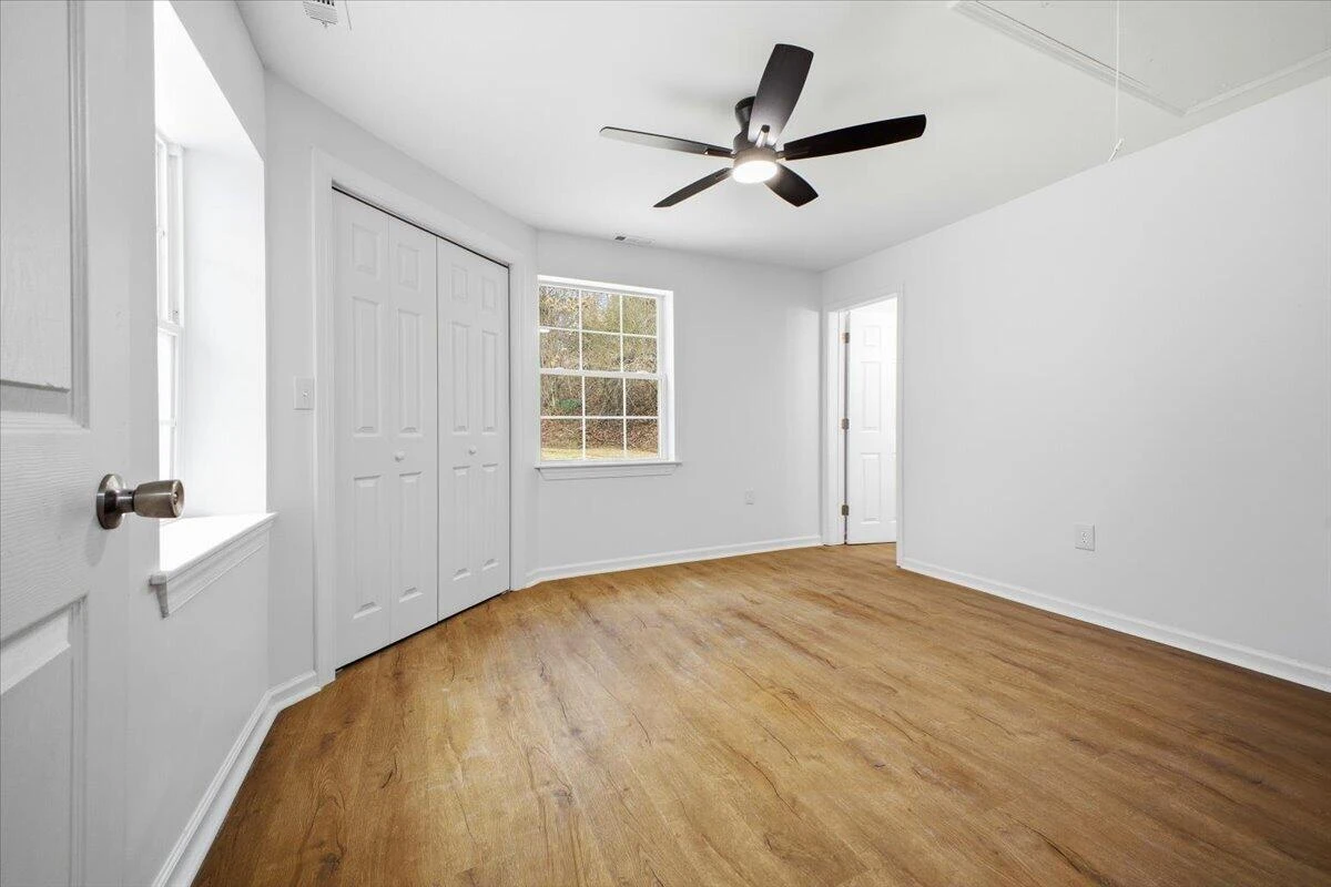 7202 Merriman RD - Photo 9