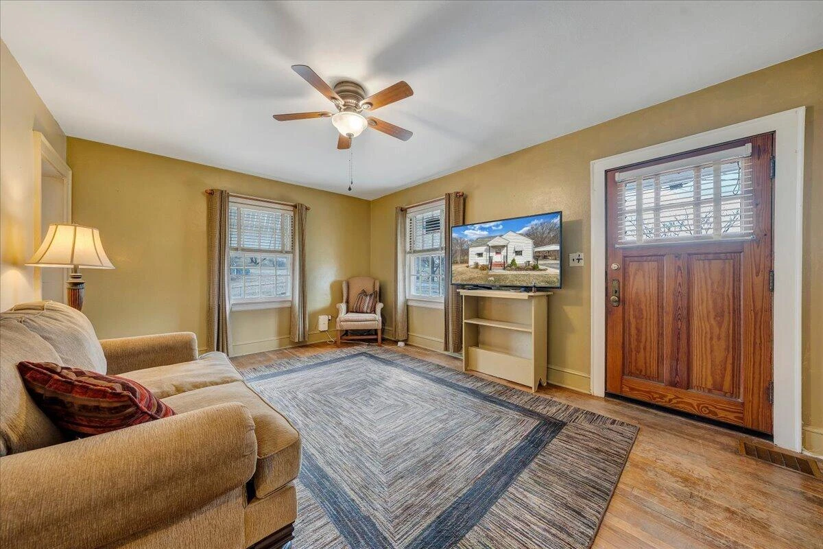 5344 Downing ST - Photo 13