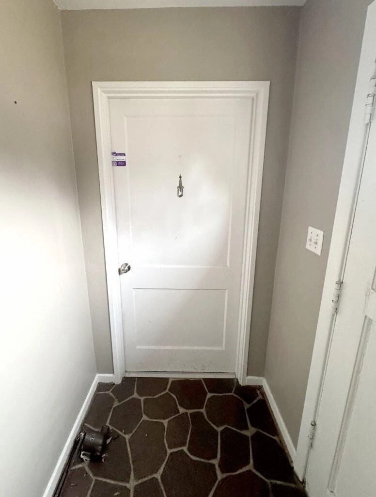 1811 Windsor AVE SW - Photo 23