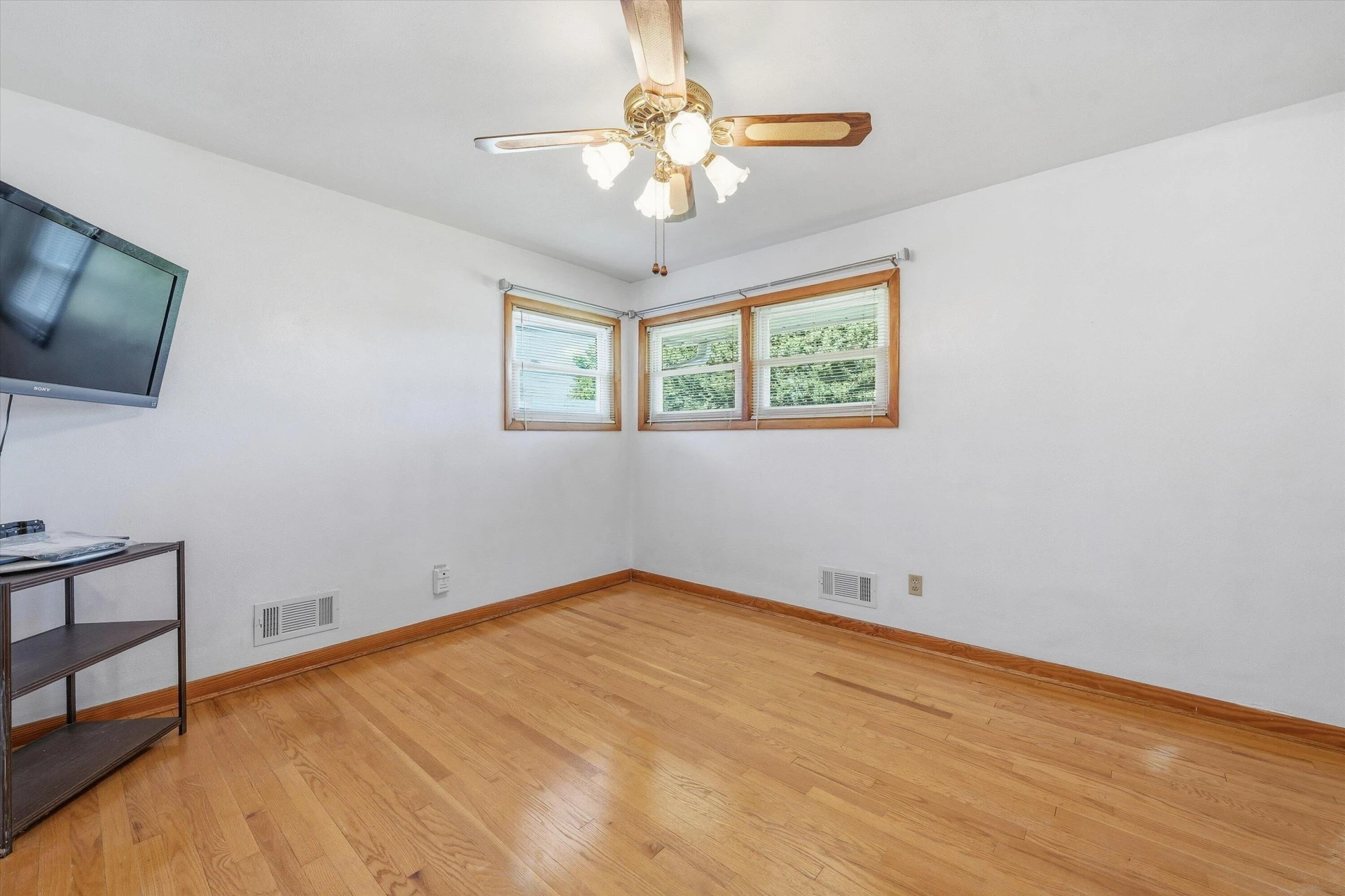 3107 Oliver RD NE - Photo 13