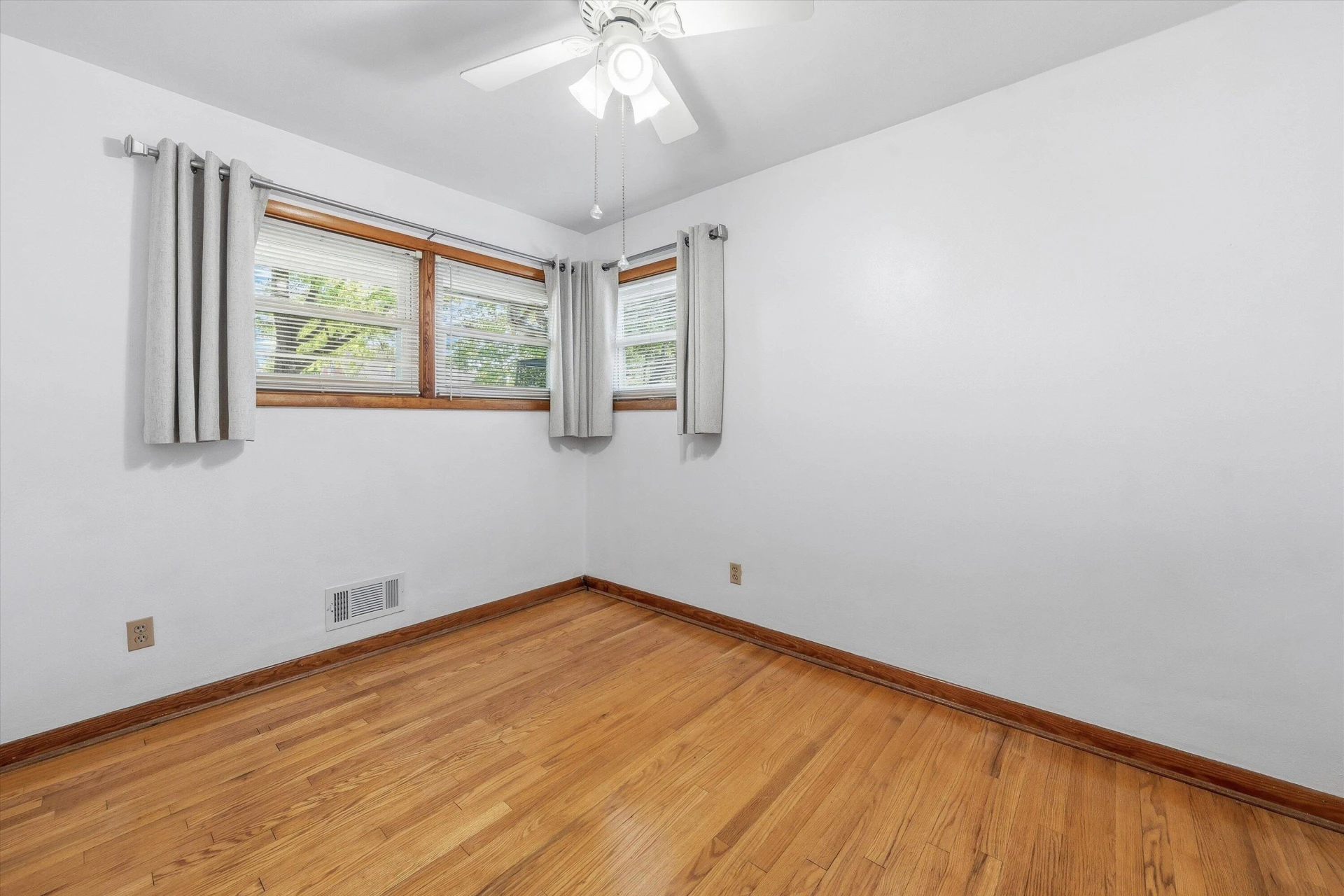 3107 Oliver RD NE - Photo 17