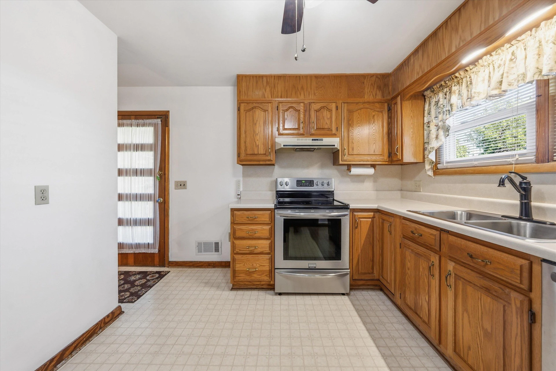 3107 Oliver RD NE - Photo 8