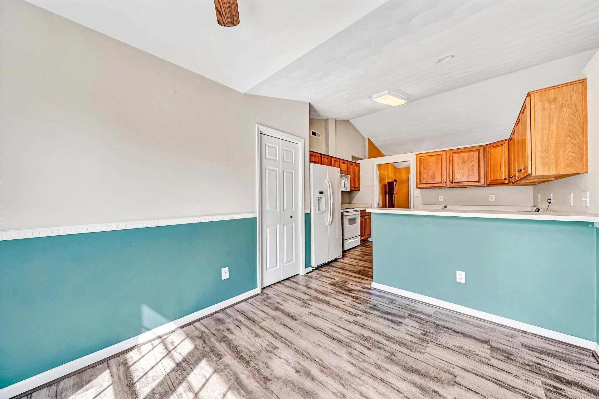 6008 Farmhouse LN - Photo 14