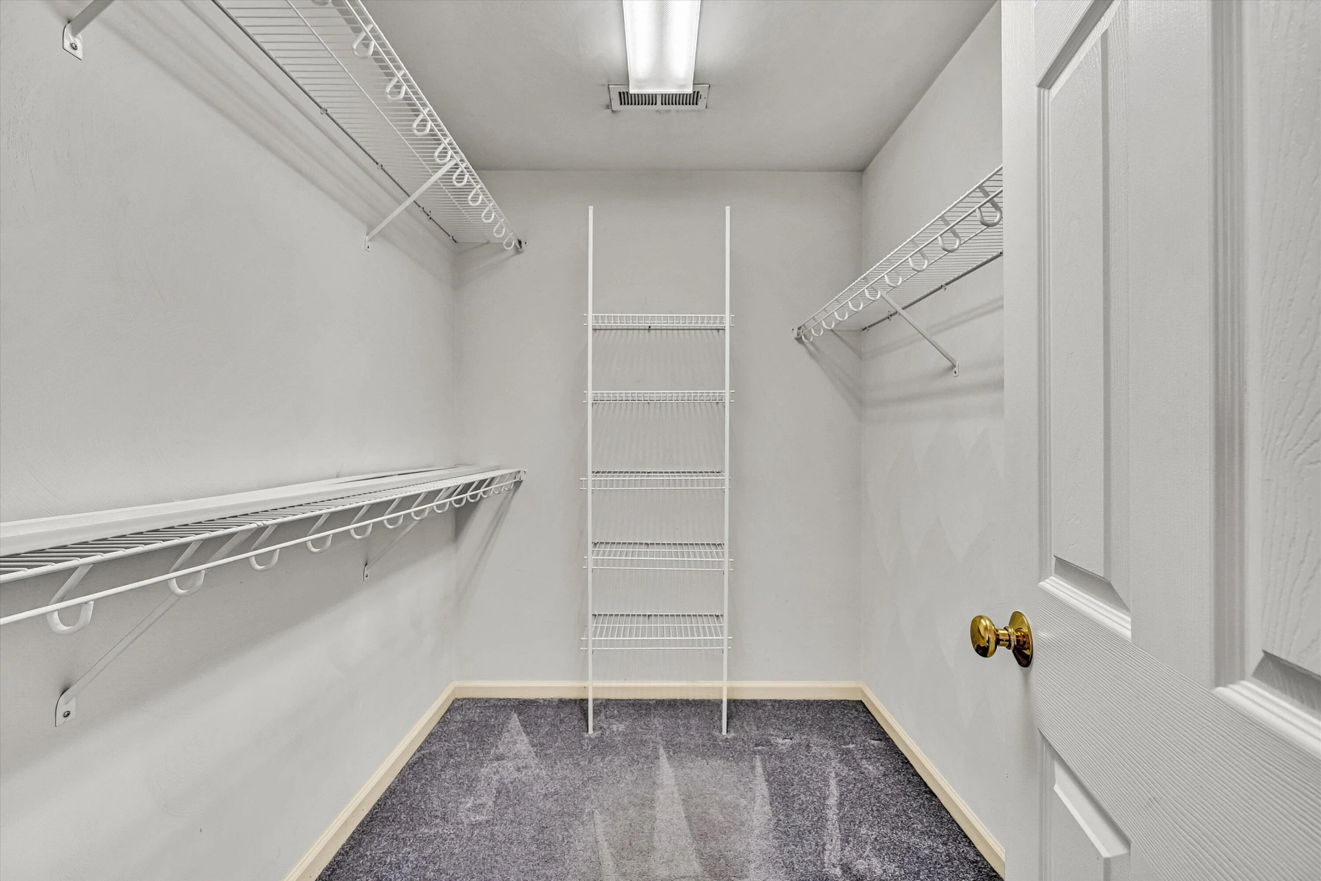 6008 Farmhouse LN - Photo 25