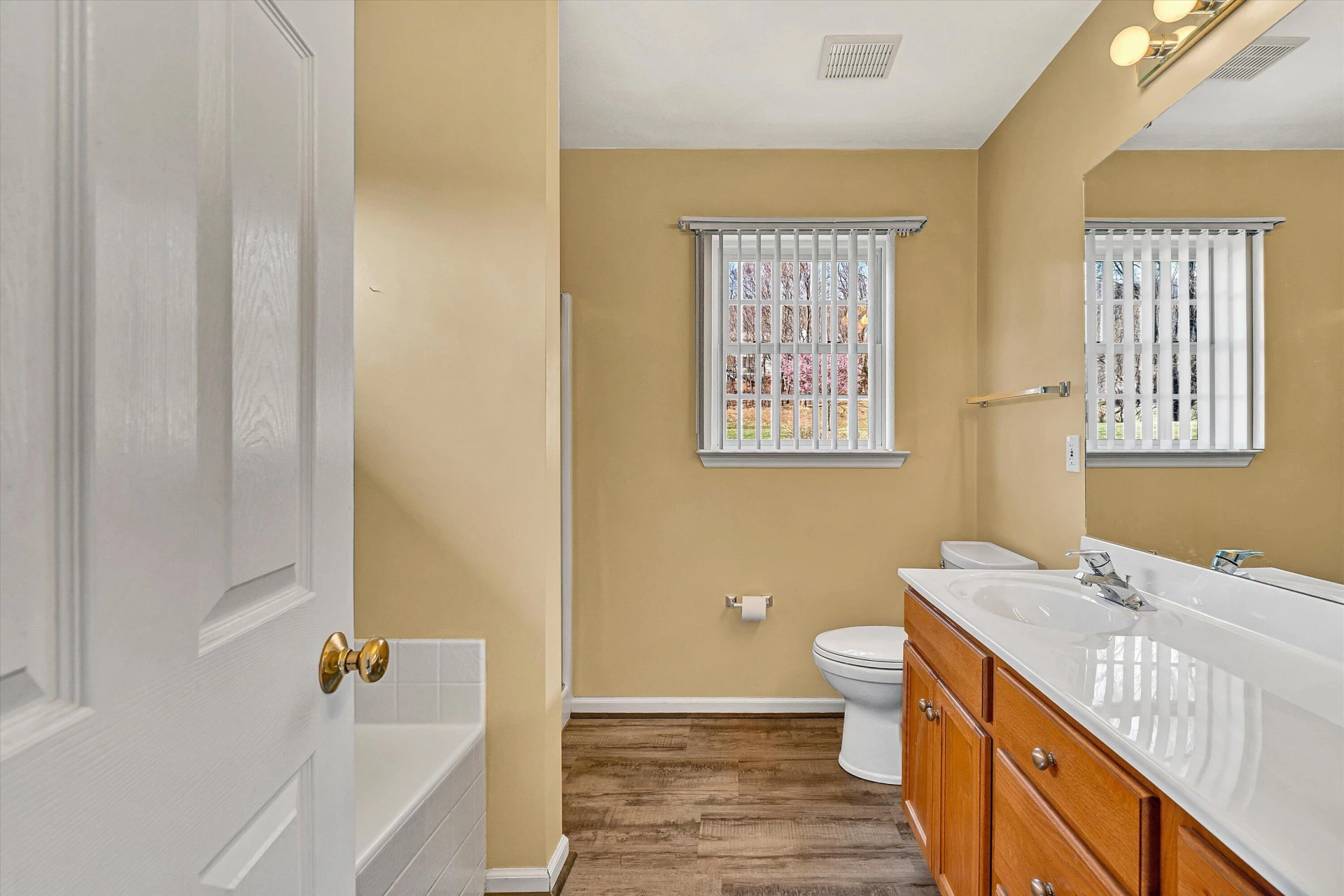 6008 Farmhouse LN - Photo 26
