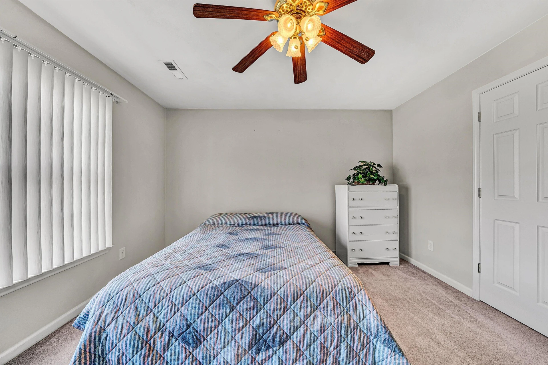 6008 Farmhouse LN - Photo 30