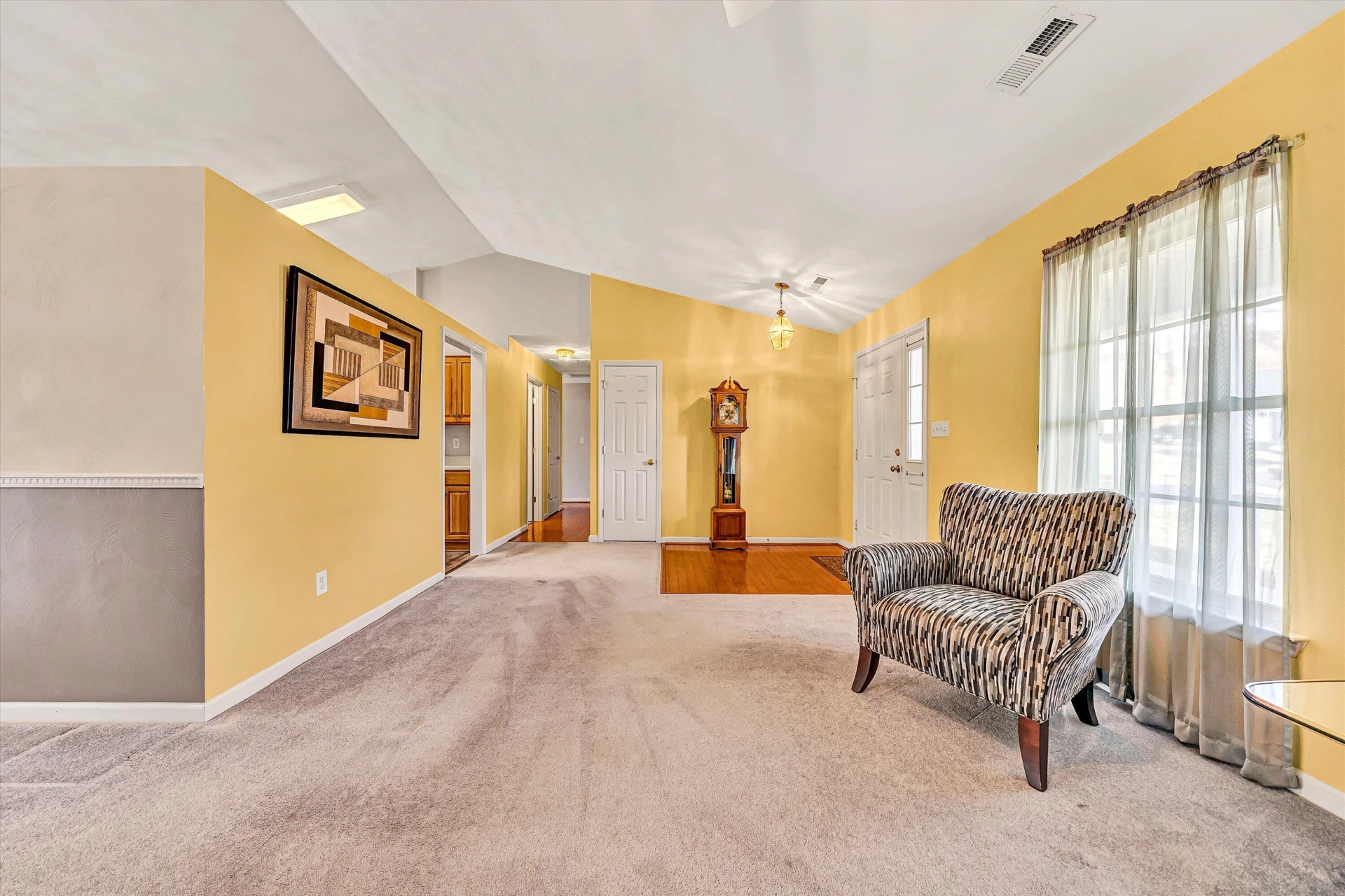 6008 Farmhouse LN - Photo 4