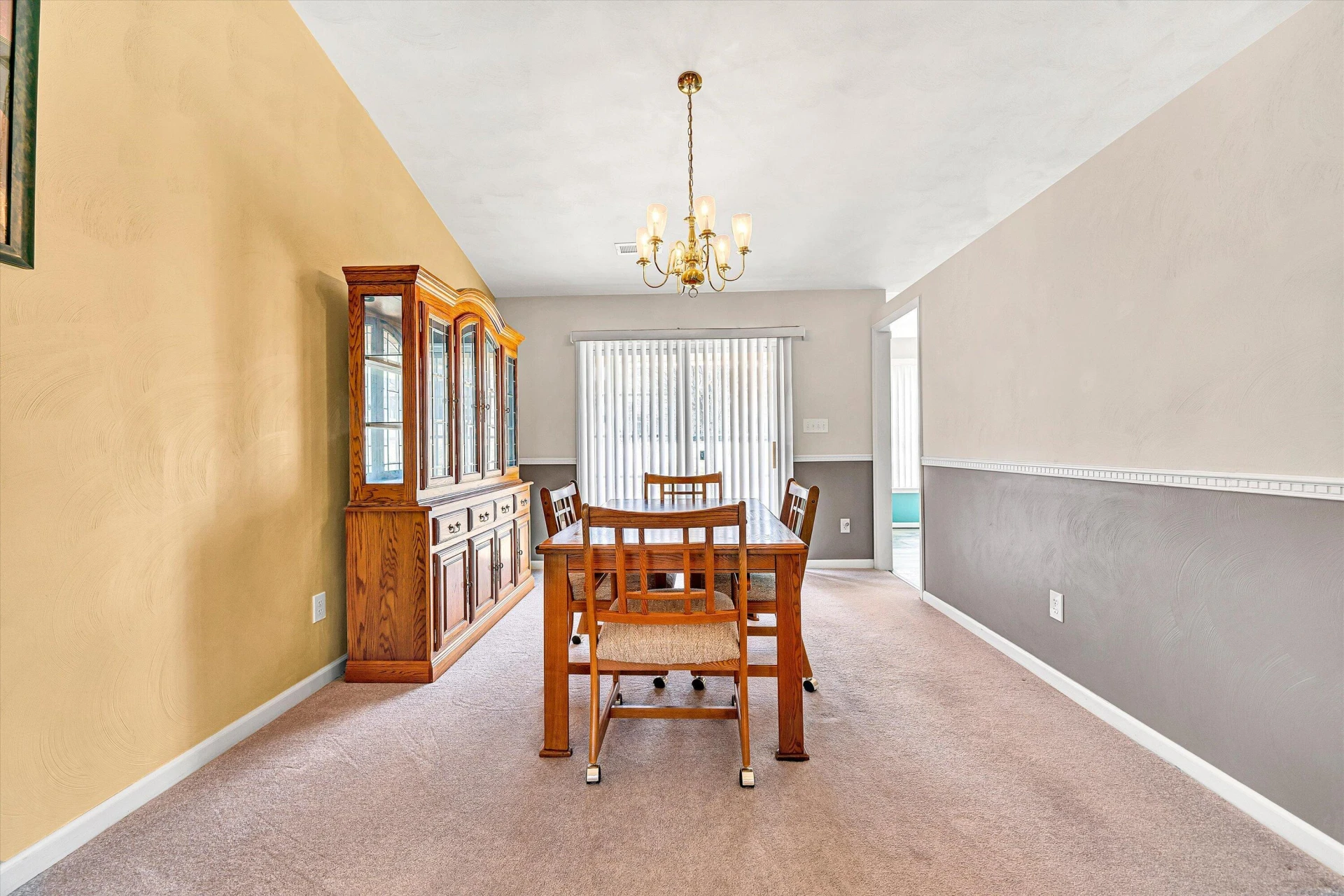 6008 Farmhouse LN - Photo 9