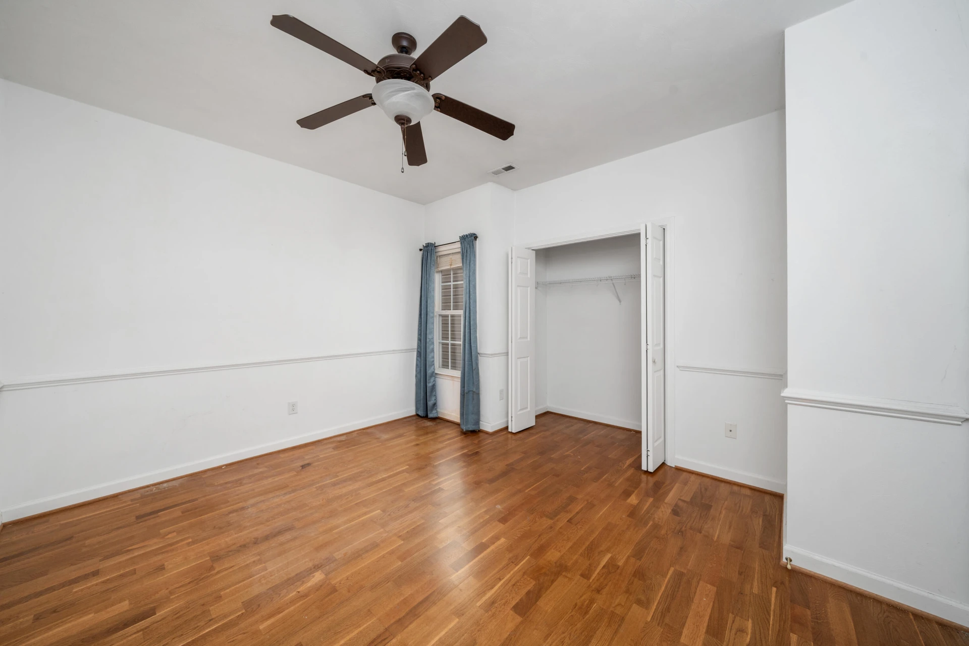 117 Berkley CT - Photo 8