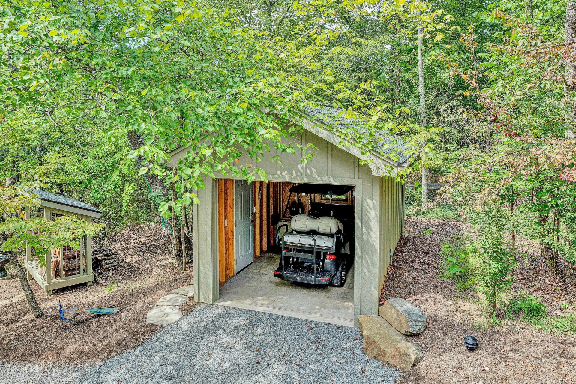 116 Deer Creek DR - Photo 36