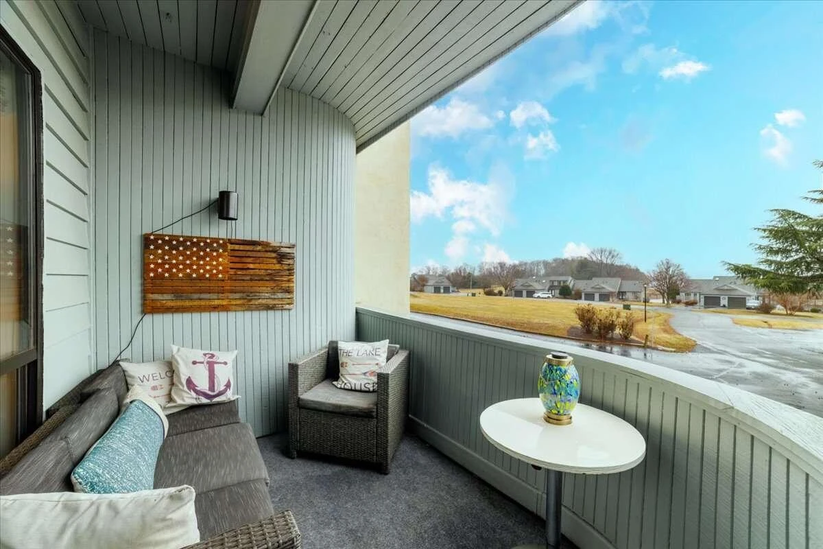 25 Clubhouse Towers CIR #709 - Photo 12