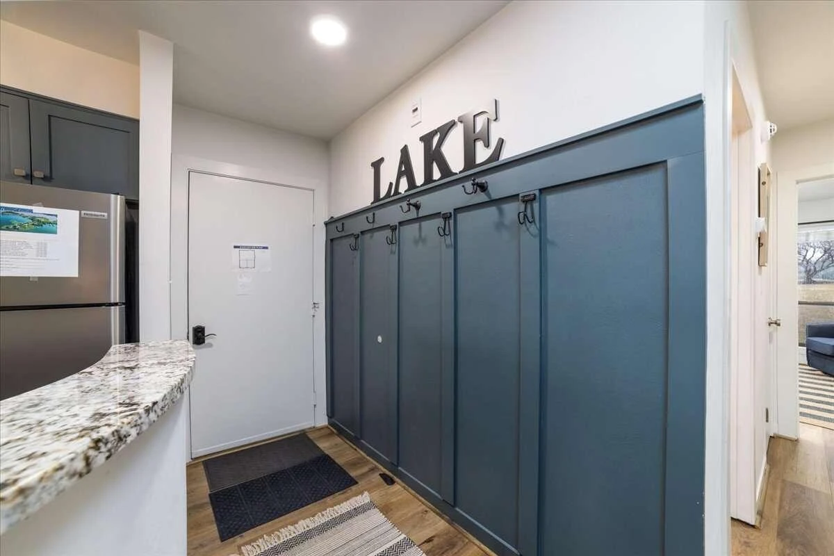 25 Clubhouse Towers CIR #709 - Photo 3
