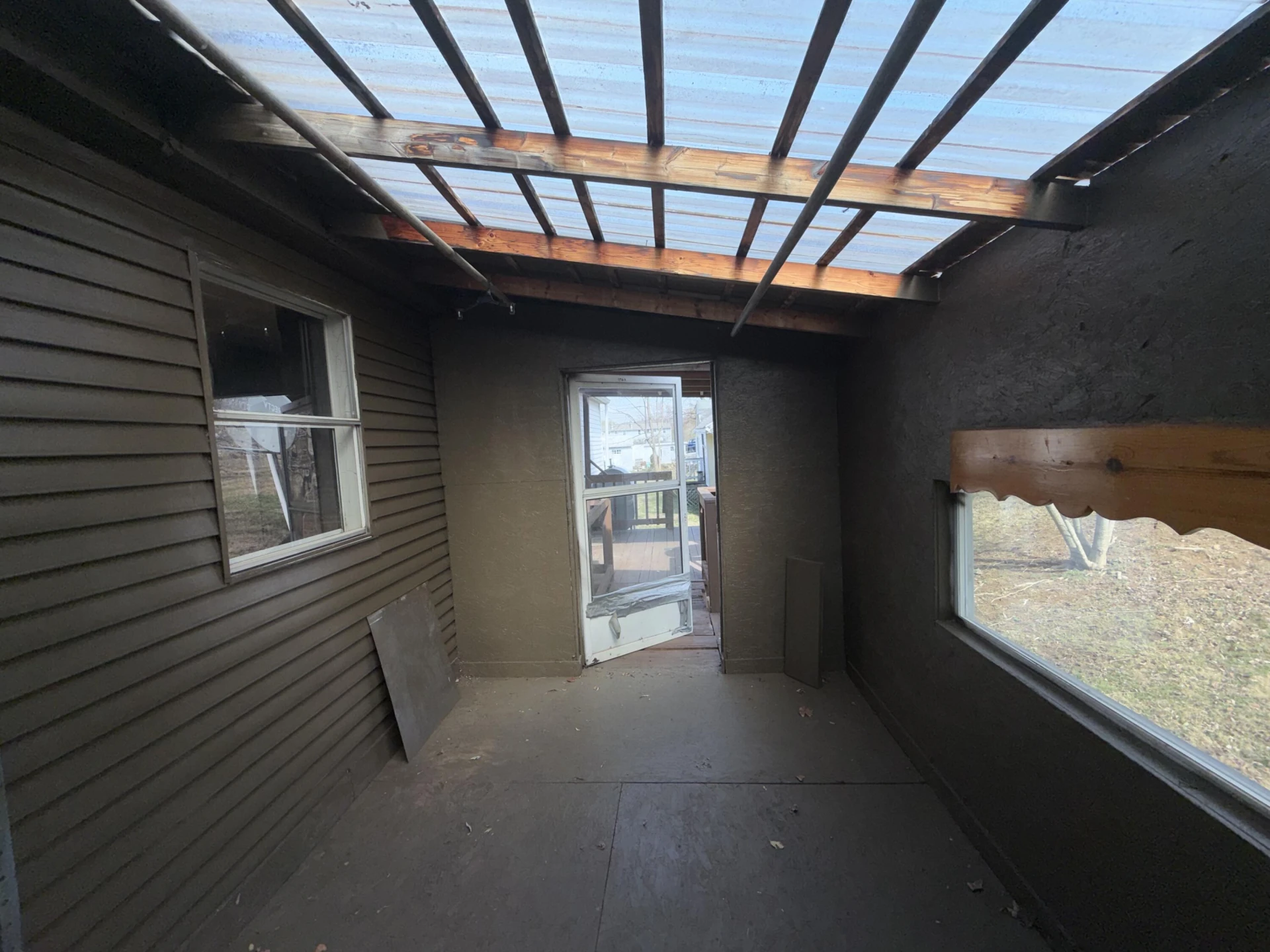 262 Lowe ST - Photo 12