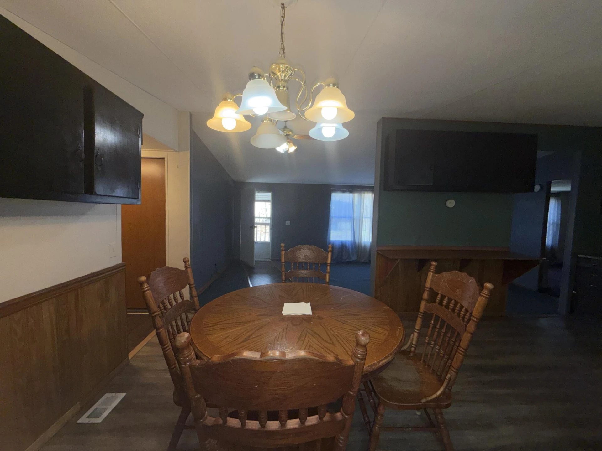 262 Lowe ST - Photo 18