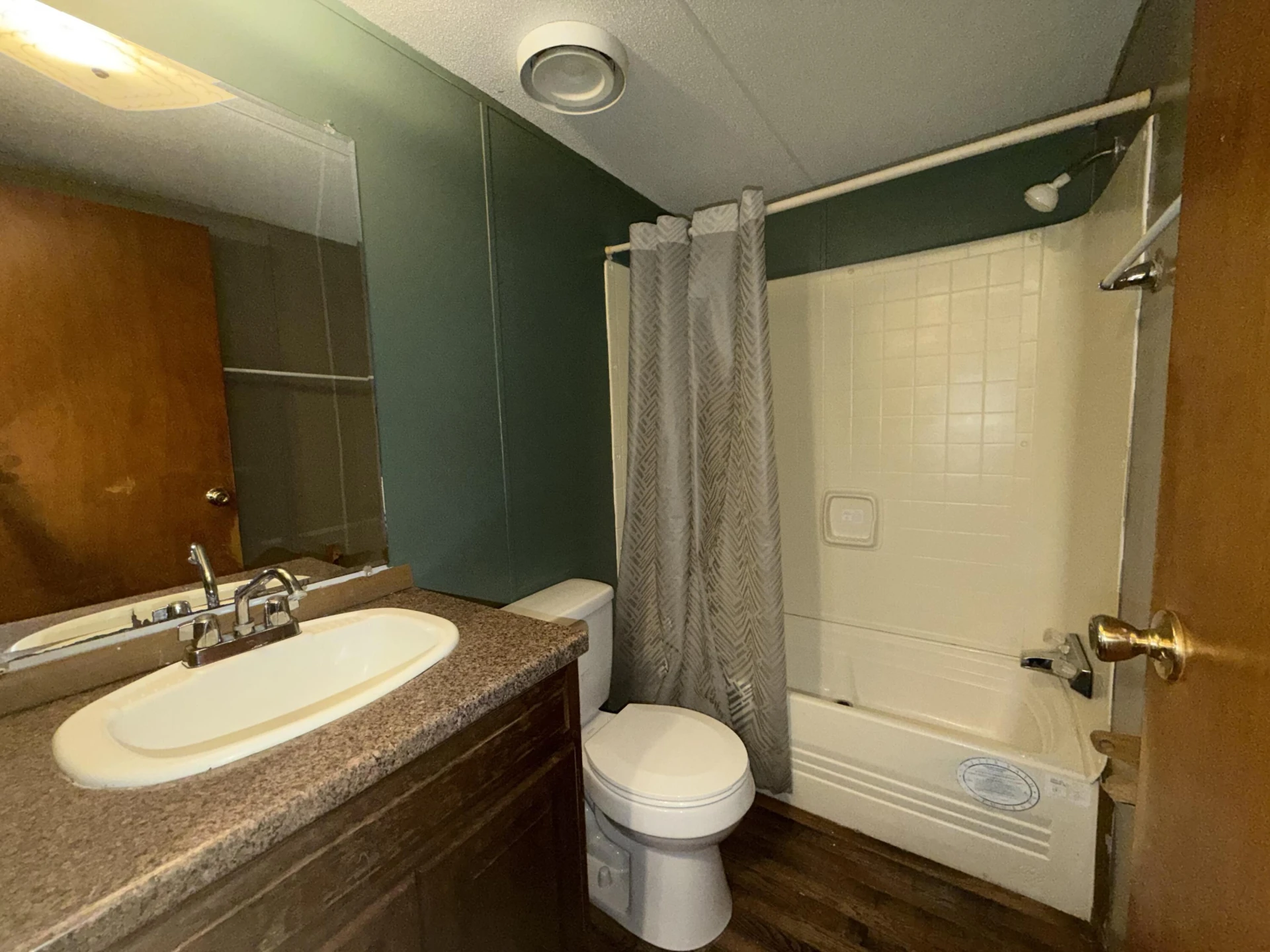 262 Lowe ST - Photo 26