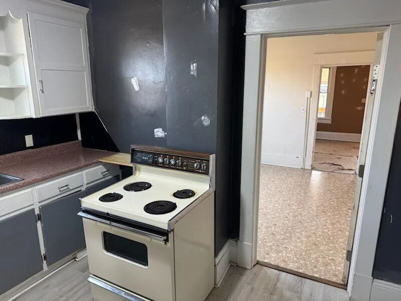 1144 Tompkins AVE SE - Photo 16