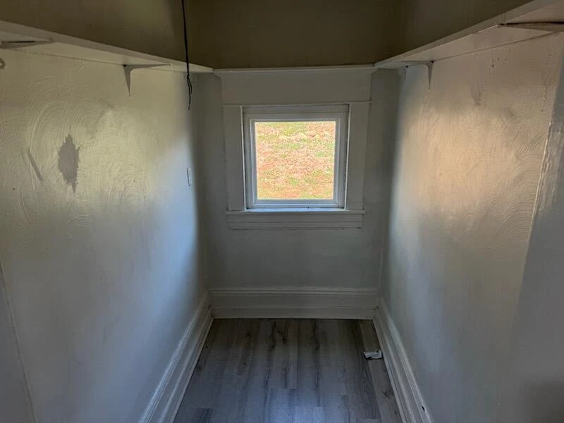 1144 Tompkins AVE SE - Photo 17
