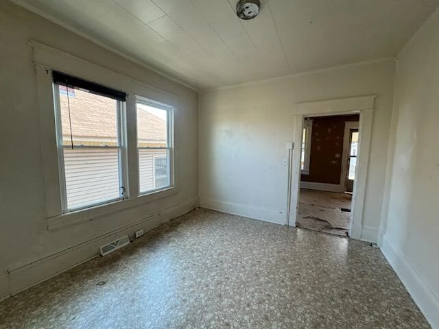 1144 Tompkins AVE SE - Photo 8