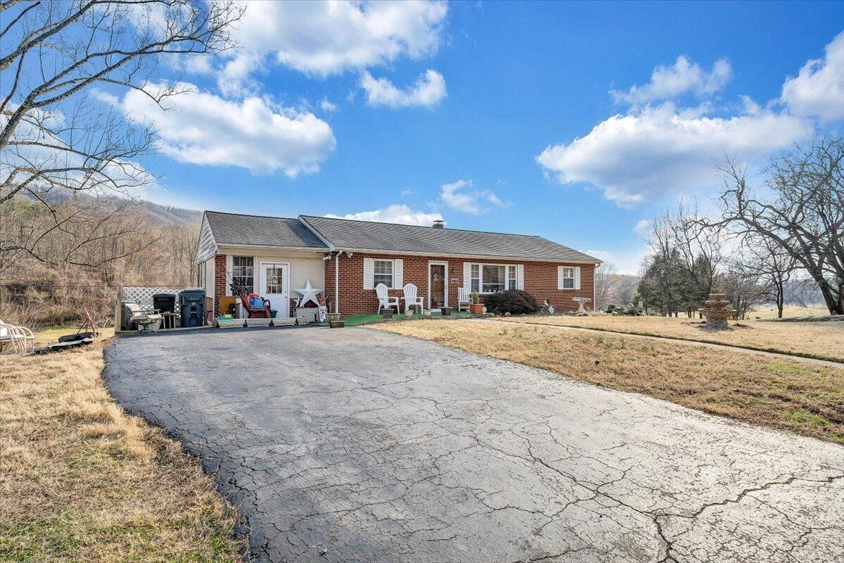 378 Archway RD - Photo 2