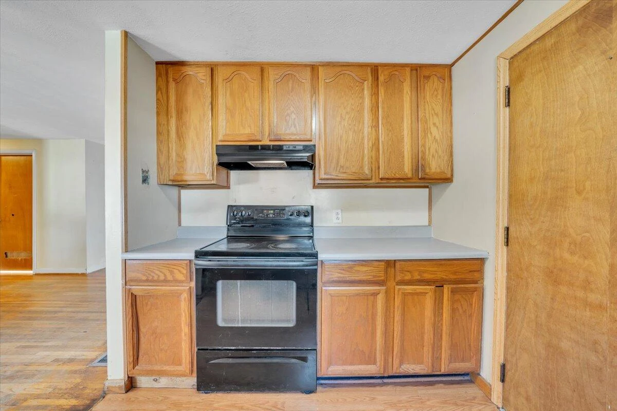 1111 Curve RD - Photo 13