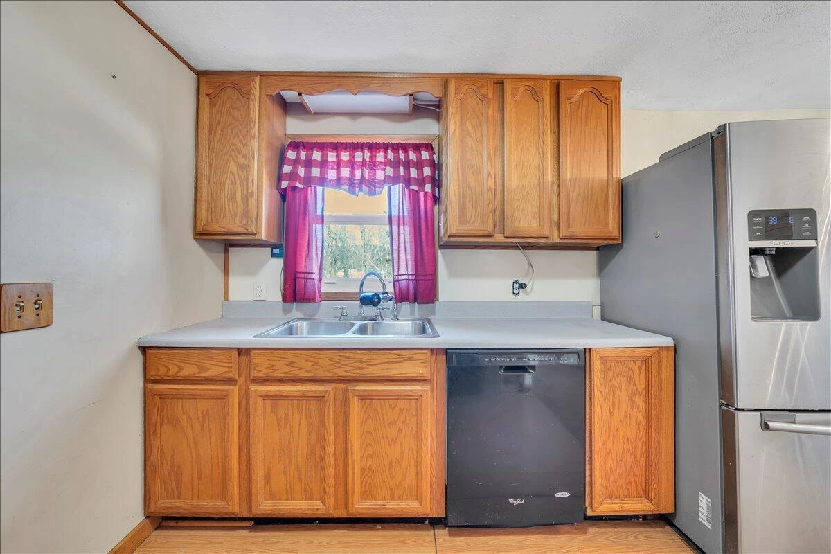 1111 Curve RD - Photo 14