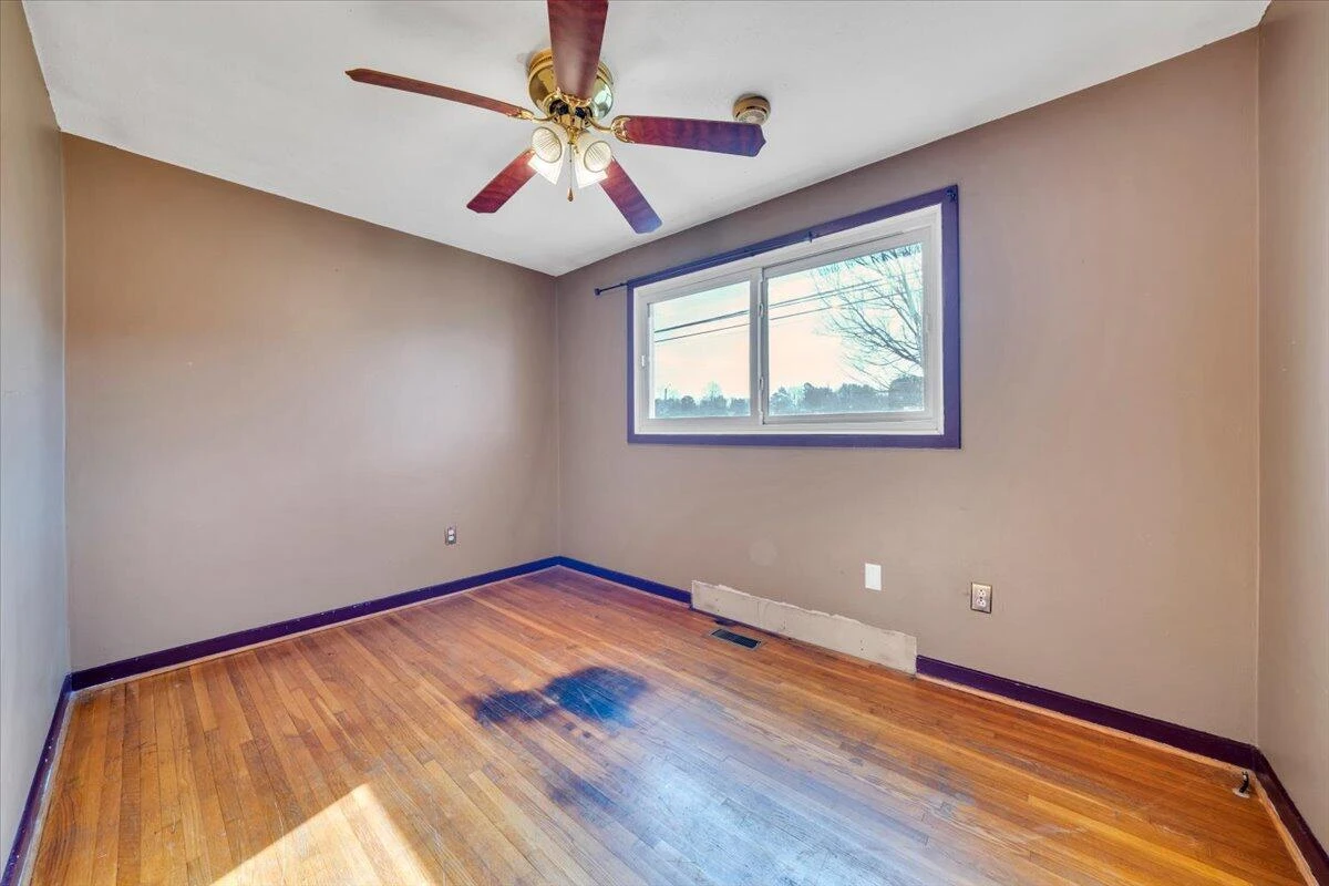 1111 Curve RD - Photo 16