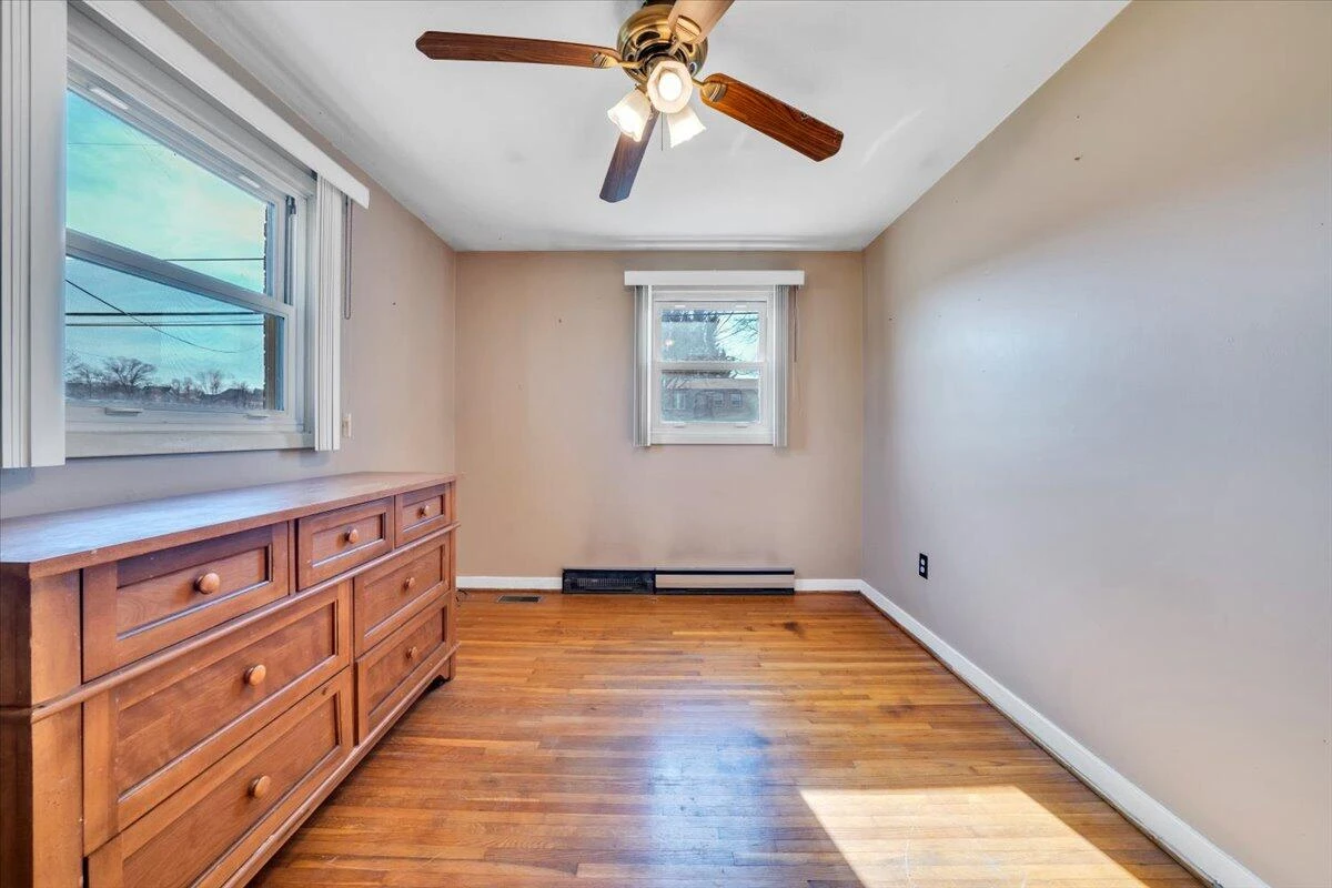 1111 Curve RD - Photo 22