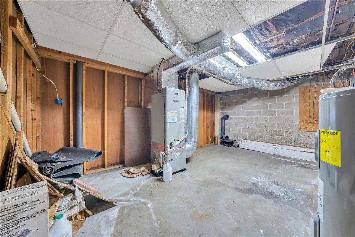 1111 Curve RD - Photo 37