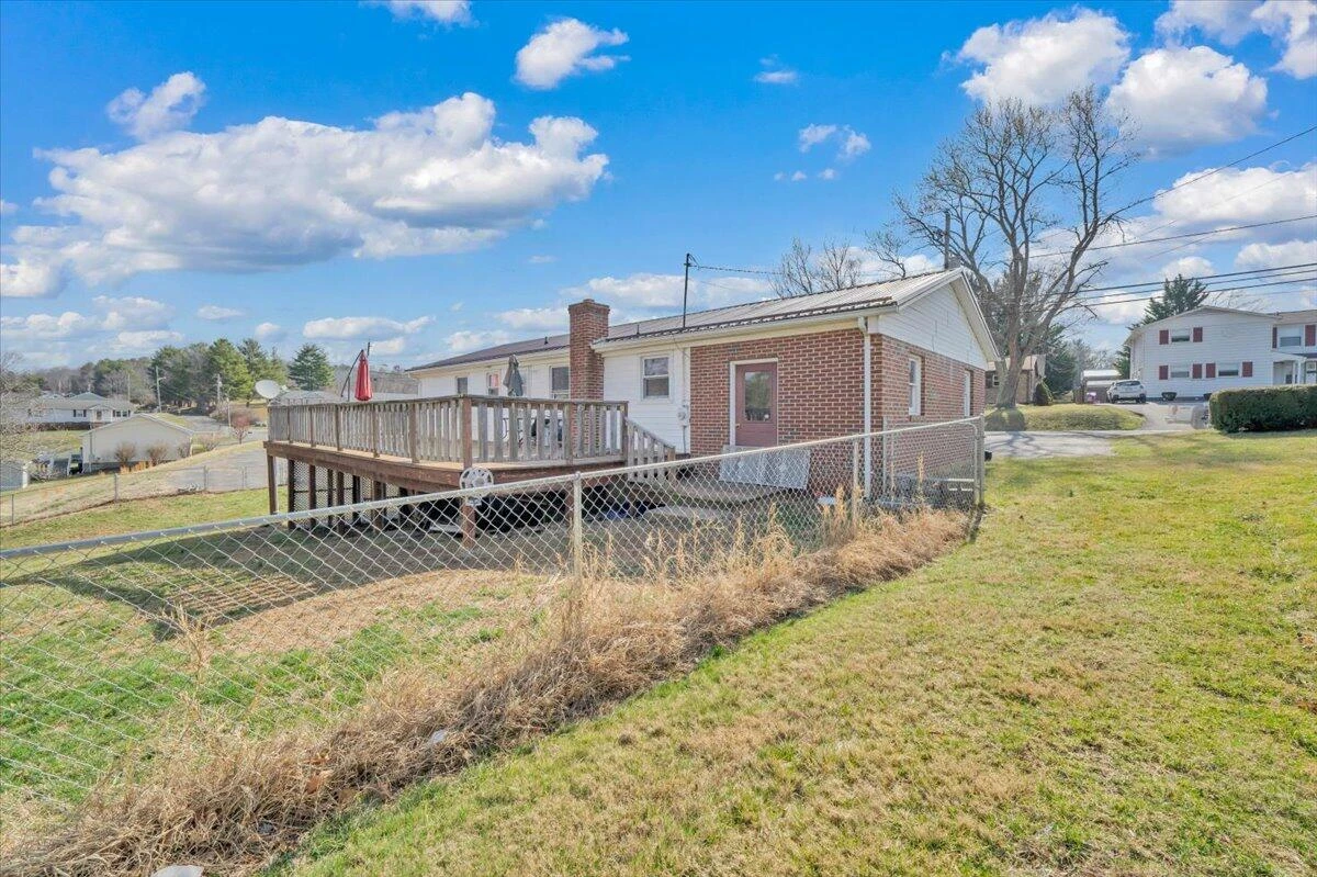 1111 Curve RD - Photo 5