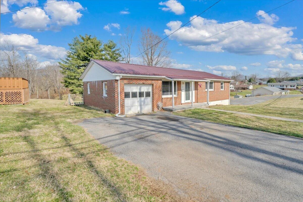 1111 Curve RD - Photo 50